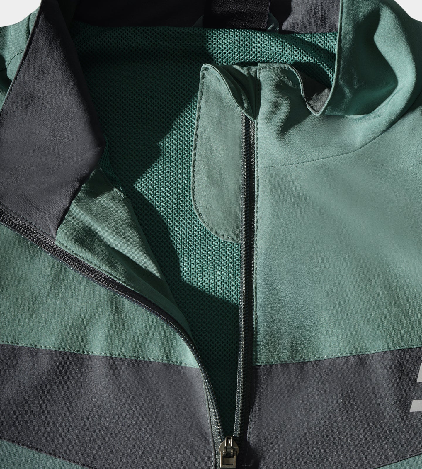 VAPOR JACKET 2.0 - SAGE - Image 6